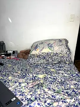 Snapshot of LalitaQueen chatting on September 12, 2025, 2:44 am LalitaQueen online show from September 12, 2025, 2:44 am