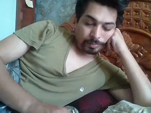 Rabbitmale3 online show from May 3, 2026, 3:22 am