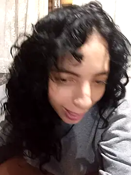 Sweet-diamondxxx online show from March 13, 2026, 3:28 pm