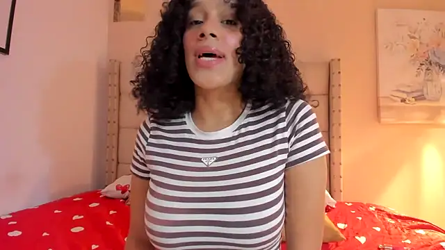 Snapshot of vanesasexyhot21 chatting on February 11, 2026, 2:22 am vanesasexyhot21 online show from February 11, 2026, 2:22 am