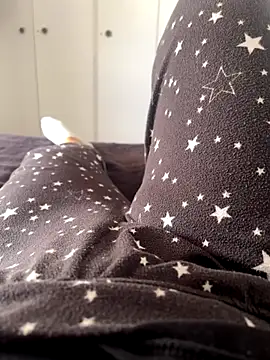 monikaas online show from October 12, 2025, 9:21 am