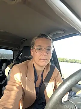 Snapshot of EmyLana chatting on October 9, 2025, 8:04 am EmyLana online show from October 9, 2025, 8:04 am