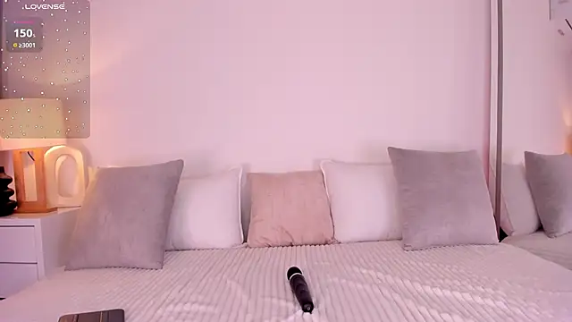 Snapshot of alisson_81 chatting on March 13, 2025, 6:26 am alisson 81 online show from March 13, 2025, 6:26 am