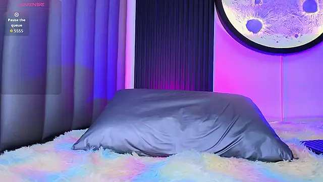  Felicity 1 online show from September 26, 2025, 1:18 pm