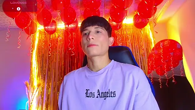 bryamer 19 online show from September 16, 2025, 1:06 am