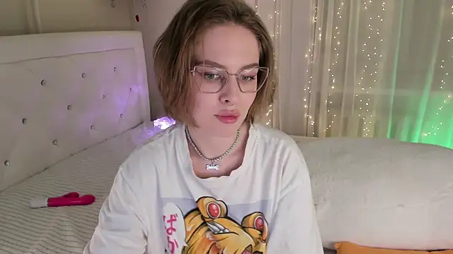 Natural pussy online show from February 20, 2025, 4:25 pm