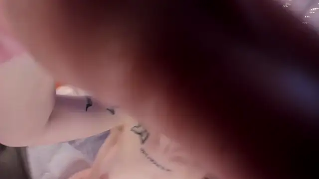 Natural pussy online show from February 13, 2025, 6:26 pm