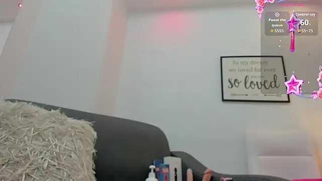 Vainilla heart online show from October 22, 2025, 3:06 am