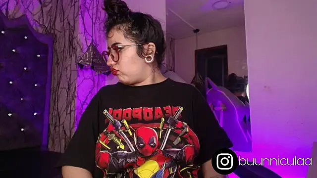 Snapshot of larissa01_ chatting on October 4, 2025, 3:30 am larissa01  online show from October 4, 2025, 3:30 am