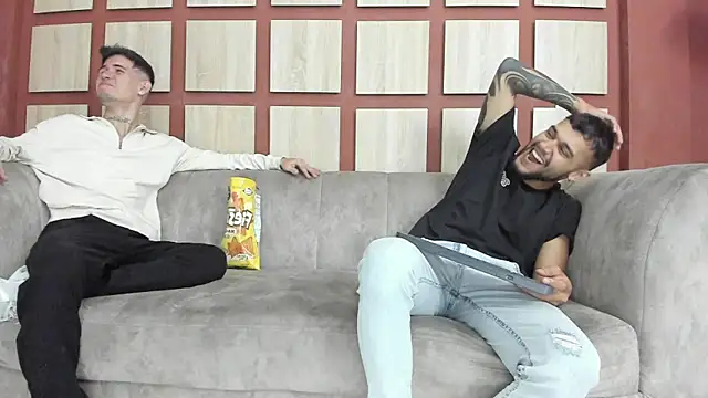 hot day online show from March 14, 2025, 1:37 am