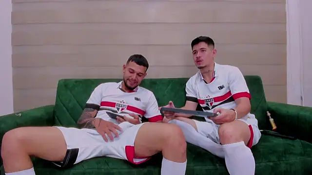 hot day online show from September 30, 2025, 9:21 pm