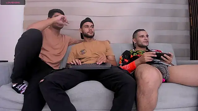 hot day online show from January 18, 2025, 1:41 am