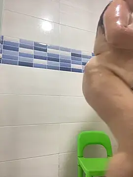 Im Amelia online show from April 6, 2026, 11:39 pm