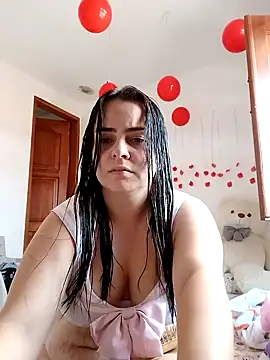 Im Amelia online show from February 12, 2025, 4:00 pm
