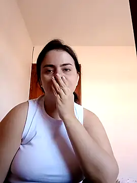 Im Amelia online show from February 26, 2025, 2:16 pm