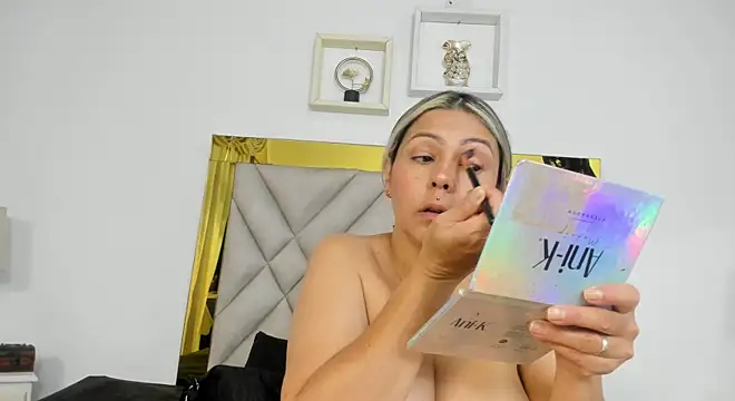 ariana-martins online show from March 5, 2025, 3:18 am