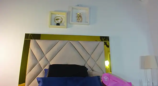 Snapshot of ariana-martins chatting on October 18, 2025, 3:30 am ariana-martins online show from October 18, 2025, 3:30 am