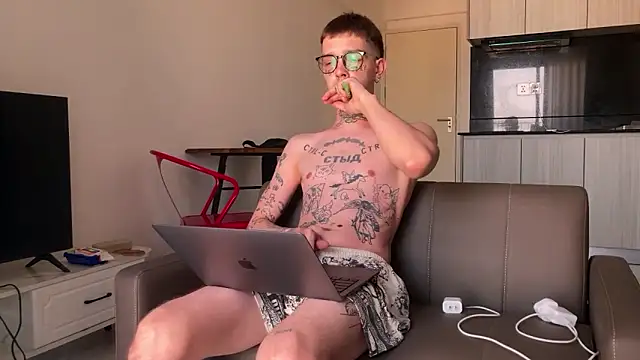 anahori  simon online show from March 4, 2026, 1:24 am