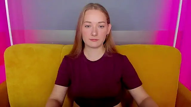 Snapshot of AlinaVice chatting on October 1, 2025, 1:11 am AlinaVice online show from October 1, 2025, 1:11 am