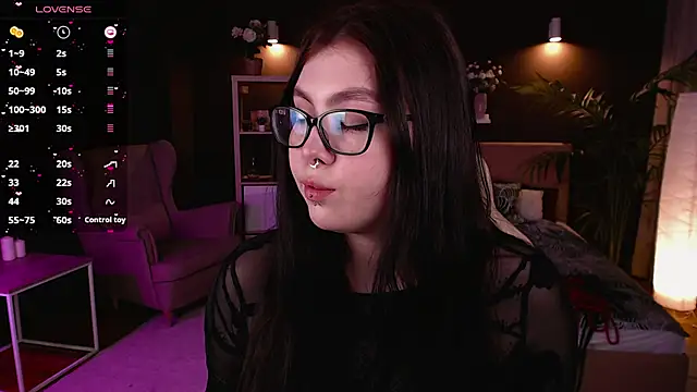 Arizonaa Muse online show from March 8, 2025, 3:28 am