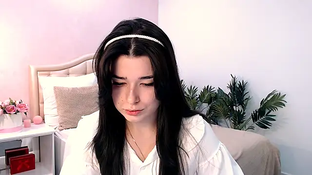 Snapshot of _Sun_Shy_ chatting on October 15, 2025, 9:28 am Sun Shy online show from October 15, 2025, 9:28 am