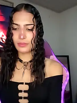 Lanna hott  online show from October 4, 2025, 11:12 am