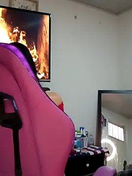 Lanna hott  online show from September 26, 2025, 7:21 pm