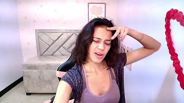 Snapshot of Tyna_ch chatting on February 26, 2025, 7:32 pm Tyna ch online show from February 26, 2025, 7:32 pm