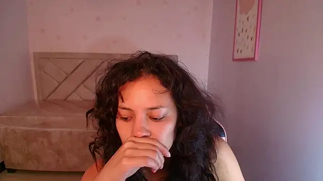 Snapshot of Tyna_ch chatting on September 10, 2025, 4:17 pm Tyna ch online show from September 10, 2025, 4:17 pm