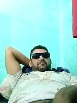 Snapshot of douglasafado69 chatting on May 22, 2026, 4:43 am douglasafado69 online show from May 22, 2026, 4:43 am