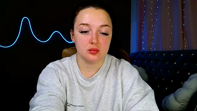 Snapshot of GloriNichols chatting on September 28, 2025, 5:25 am GloriNichols online show from September 28, 2025, 5:25 am