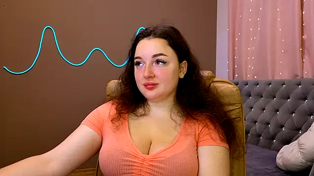 Snapshot of GloriNichols chatting on October 3, 2025, 5:20 am GloriNichols online show from October 3, 2025, 5:20 am