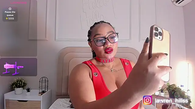 Lilithcaballero online show from November 12, 2025, 4:05 am