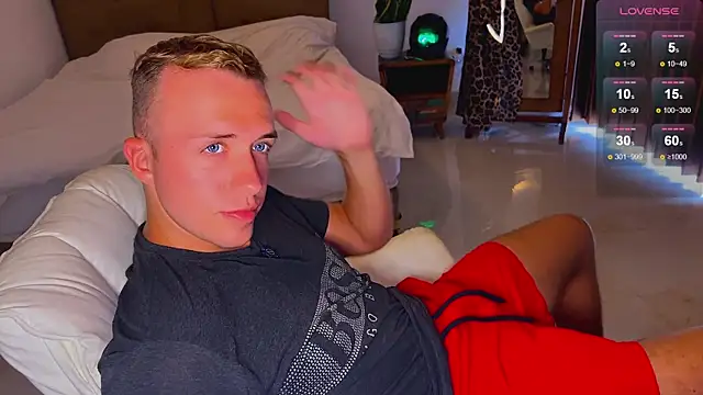 tommy cumfinger online show from November 24, 2025, 2:55 am