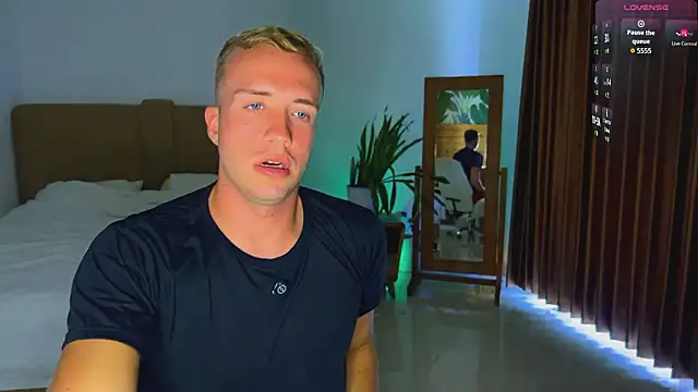 tommy cumfinger online show from March 12, 2026, 2:06 am