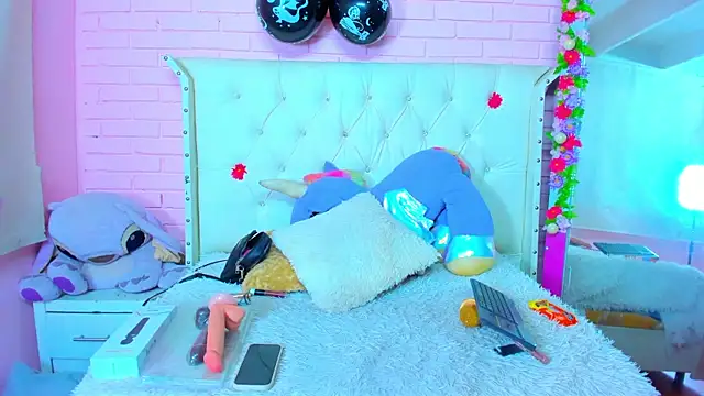 Snapshot of Melissa_walker_ chatting on October 18, 2025, 12:07 pm Melissa walker  online show from October 18, 2025, 12:07 pm