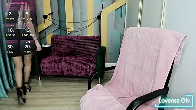 AriaGray online show from November 20, 2025, 2:18 pm