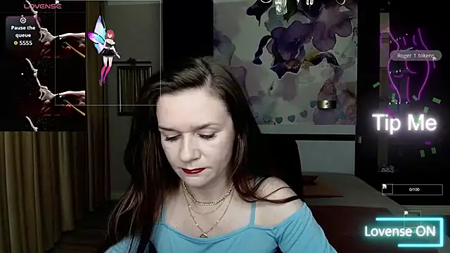 AriaGray online show from October 19, 2025, 1:30 am