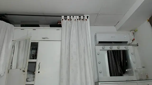 marcella6 online show from February 14, 2025, 7:49 am