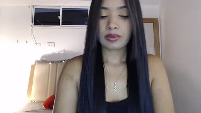 Snapshot of sabrina_brunette chatting on May 26, 2026, 4:10 am sabrina brunette online show from May 26, 2026, 4:10 am
