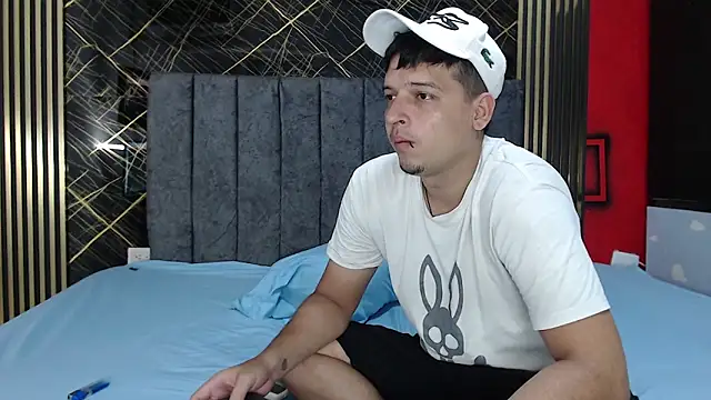 FerneyManti online show from March 31, 2026, 1:57 pm