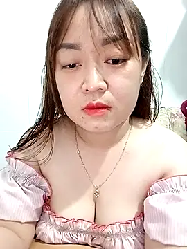 VyOanh2K online show from March 2, 2025, 2:47 pm