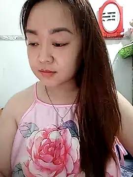 VyOanh2K online show from March 12, 2025, 5:49 pm