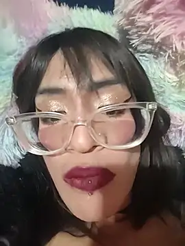 Aura love69 online show from May 26, 2026, 6:00 am