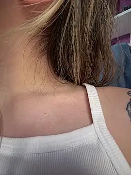 Snapshot of Rimmahottes chatting on March 22, 2025, 3:09 am Rimmahottes online show from March 22, 2025, 3:09 am