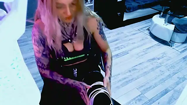 InesGold online show from February 5, 2026, 4:14 pm