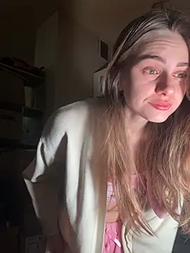 Snapshot of GraceTorrez chatting on February 21, 2025, 4:40 am GraceTorrez online show from February 21, 2025, 4:40 am