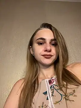 Snapshot of GraceTorrez chatting on October 18, 2025, 5:59 pm GraceTorrez online show from October 18, 2025, 5:59 pm