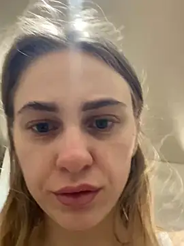 Snapshot of GraceTorrez chatting on February 26, 2025, 7:45 am GraceTorrez online show from February 26, 2025, 7:45 am