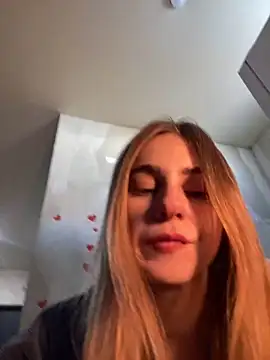 Snapshot of GraceTorrez chatting on February 28, 2025, 11:47 am GraceTorrez online show from February 28, 2025, 11:47 am